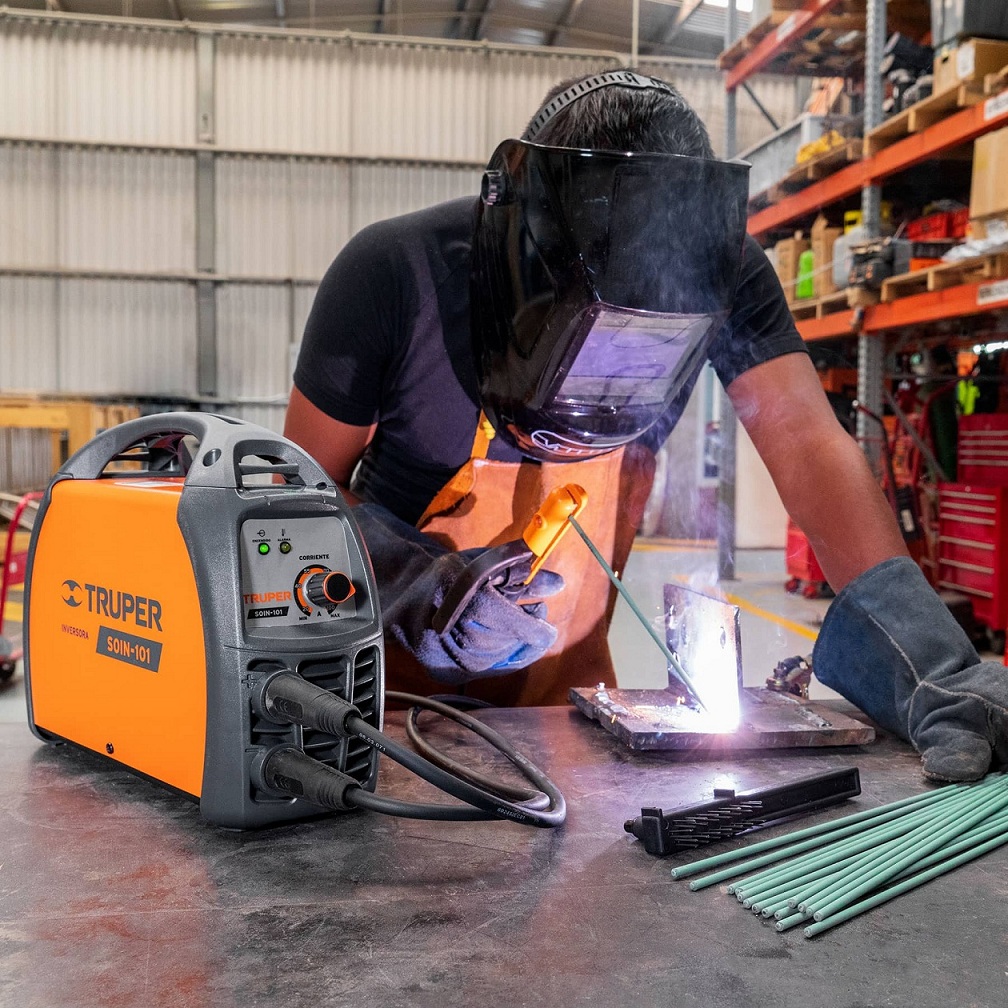 Soldadora Inversora, 130 A, 127 V/220 V, Truper 11787