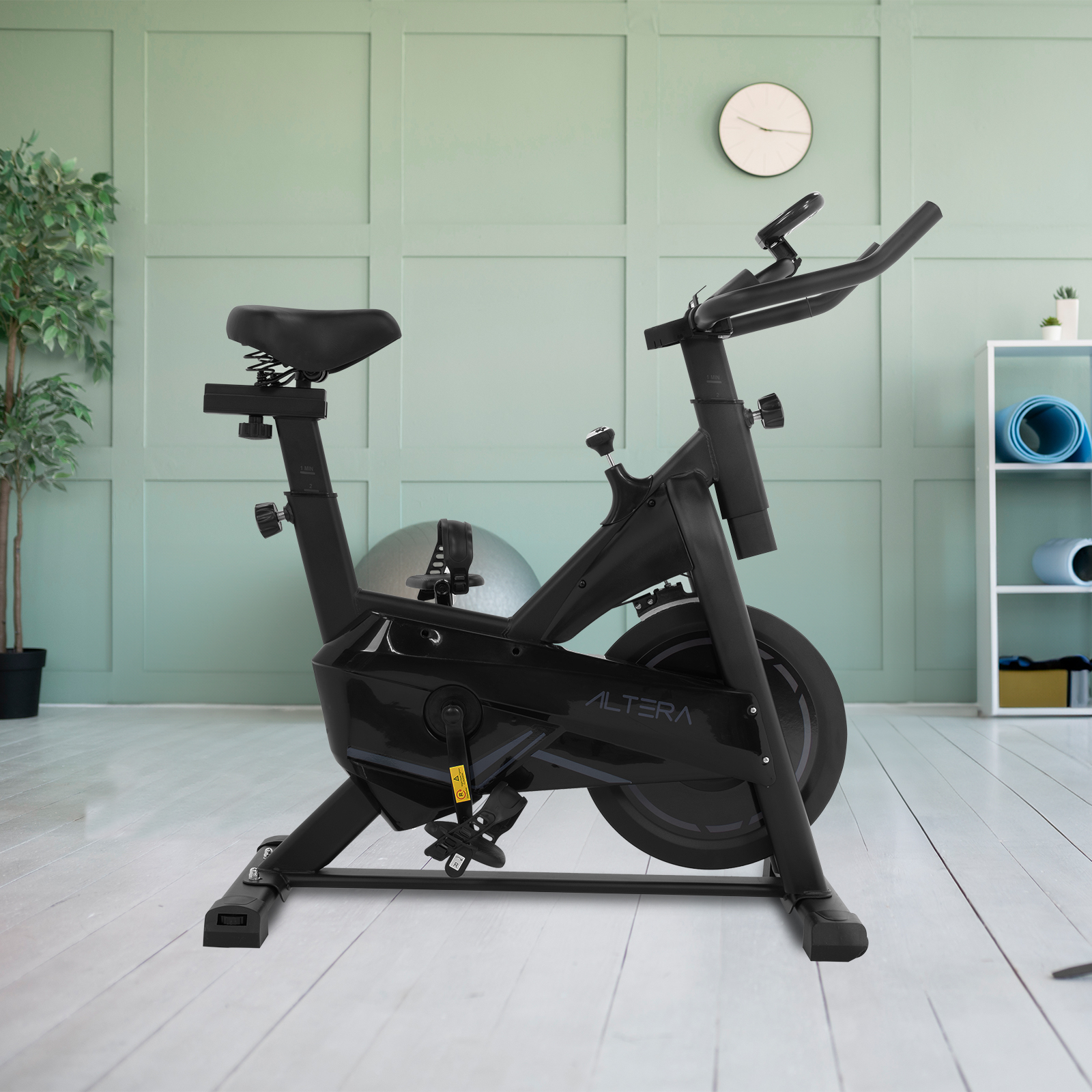 Altera Bicicleta estacionaria fija | Disco de inercia | Monitor multifuncional | Ajustable | Solida | Elegante