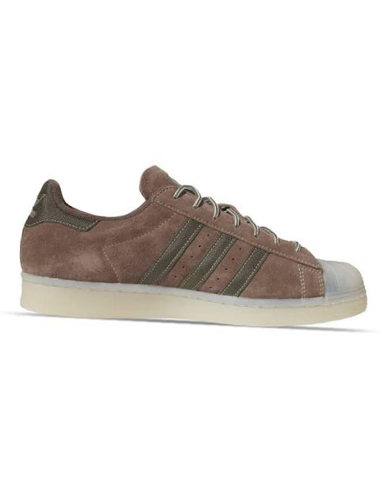 TENIS ADIDAS SUPERSTAR FOUNDATION CAFÉ CON GRIS