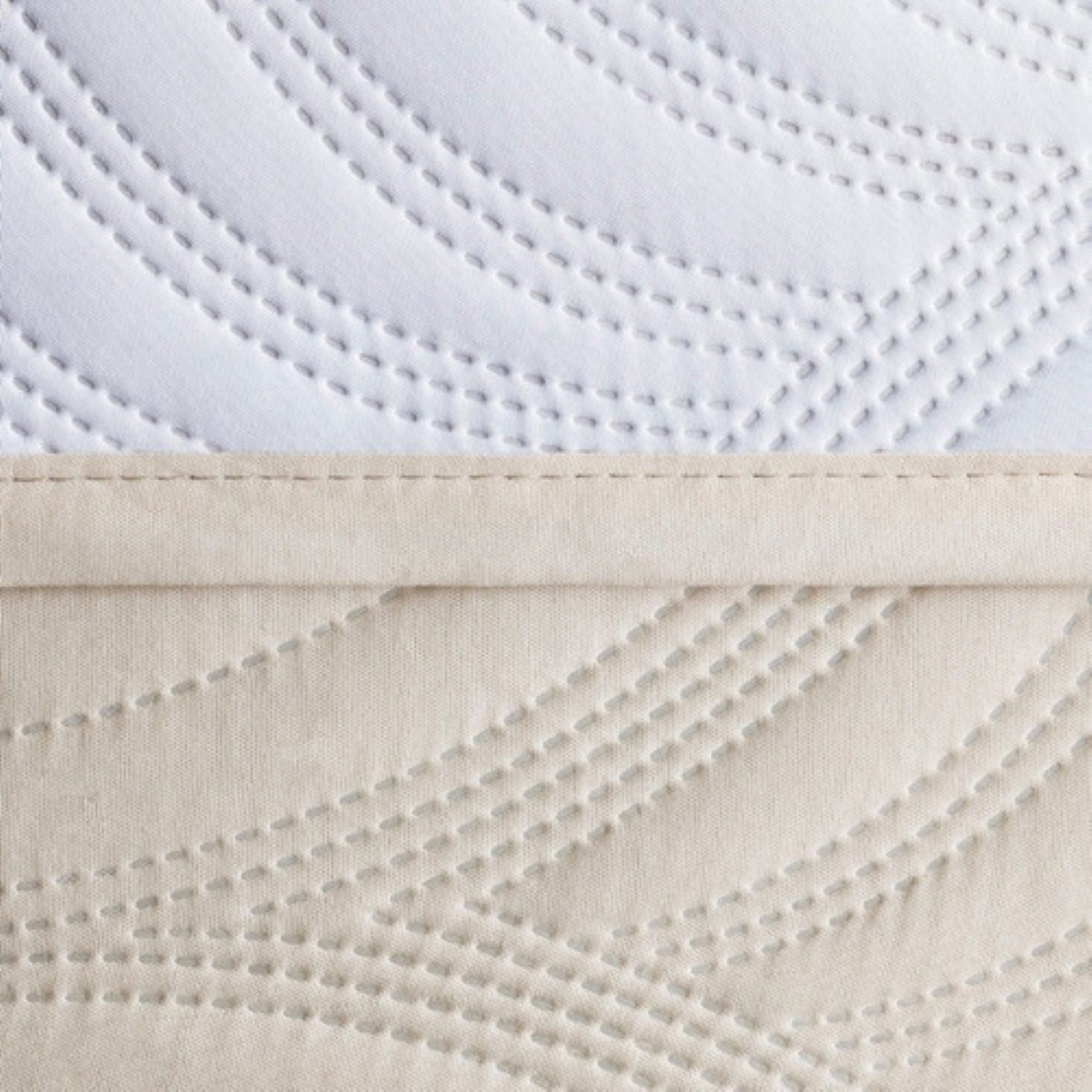 Edredón Matrimonial Doble Vista Incluye 2 Fundas Real Textil Blanco - Beige