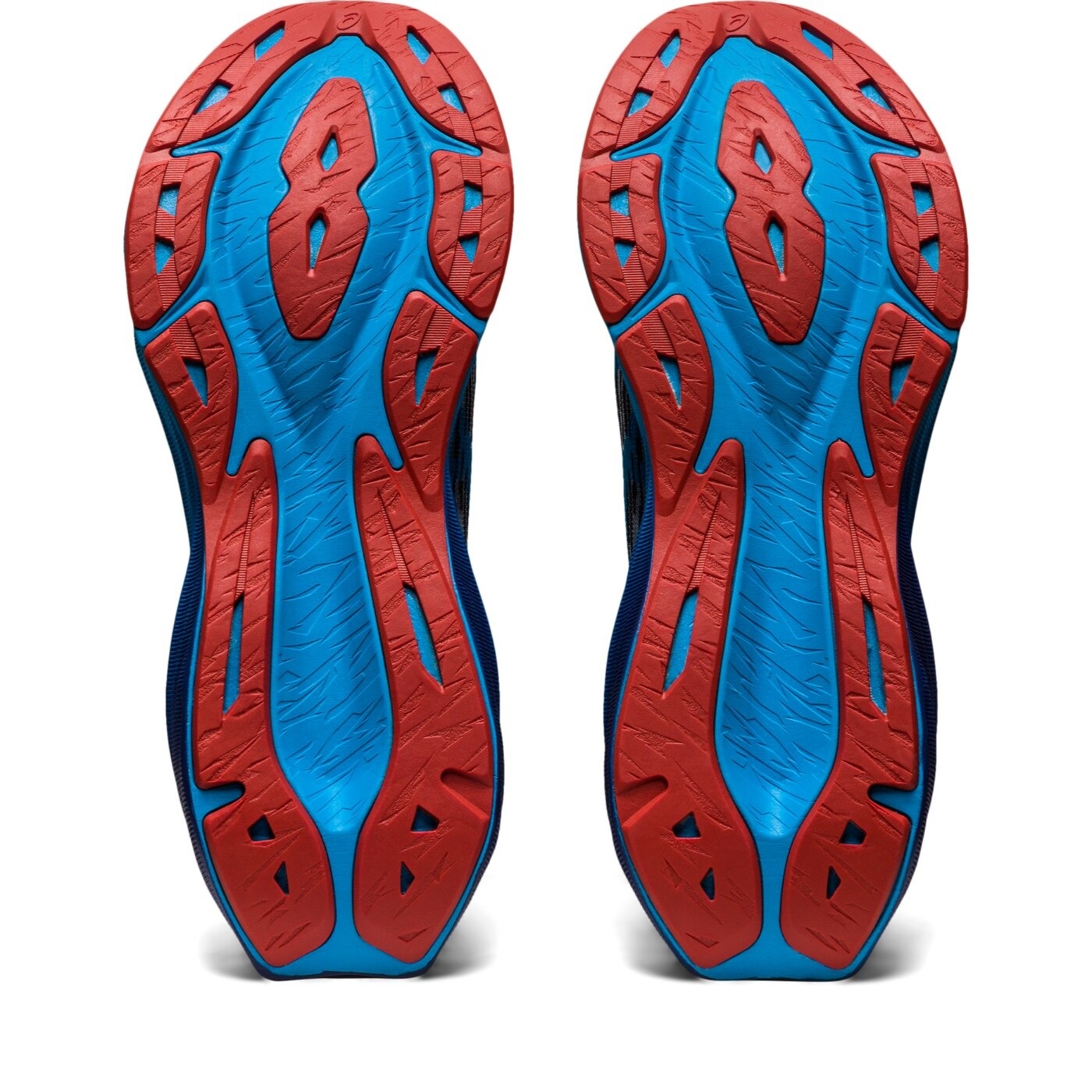 Tenis Asics Novablast 3