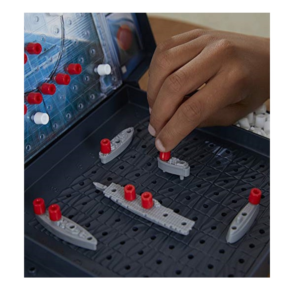 BATTLESHIP EL CLÁSICO JUEGO DE COMBATE NAVAL 