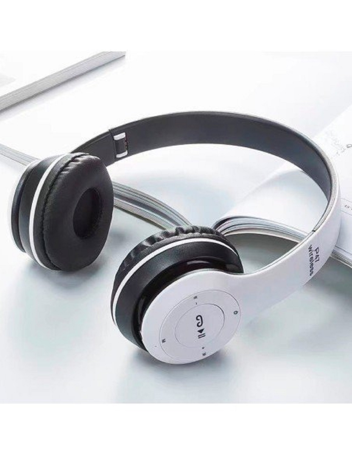 Audífonos inalámbricos P47 - Bluetooth 5.0 + Manos Libres + Radio Color: Blanco-AU-41925.