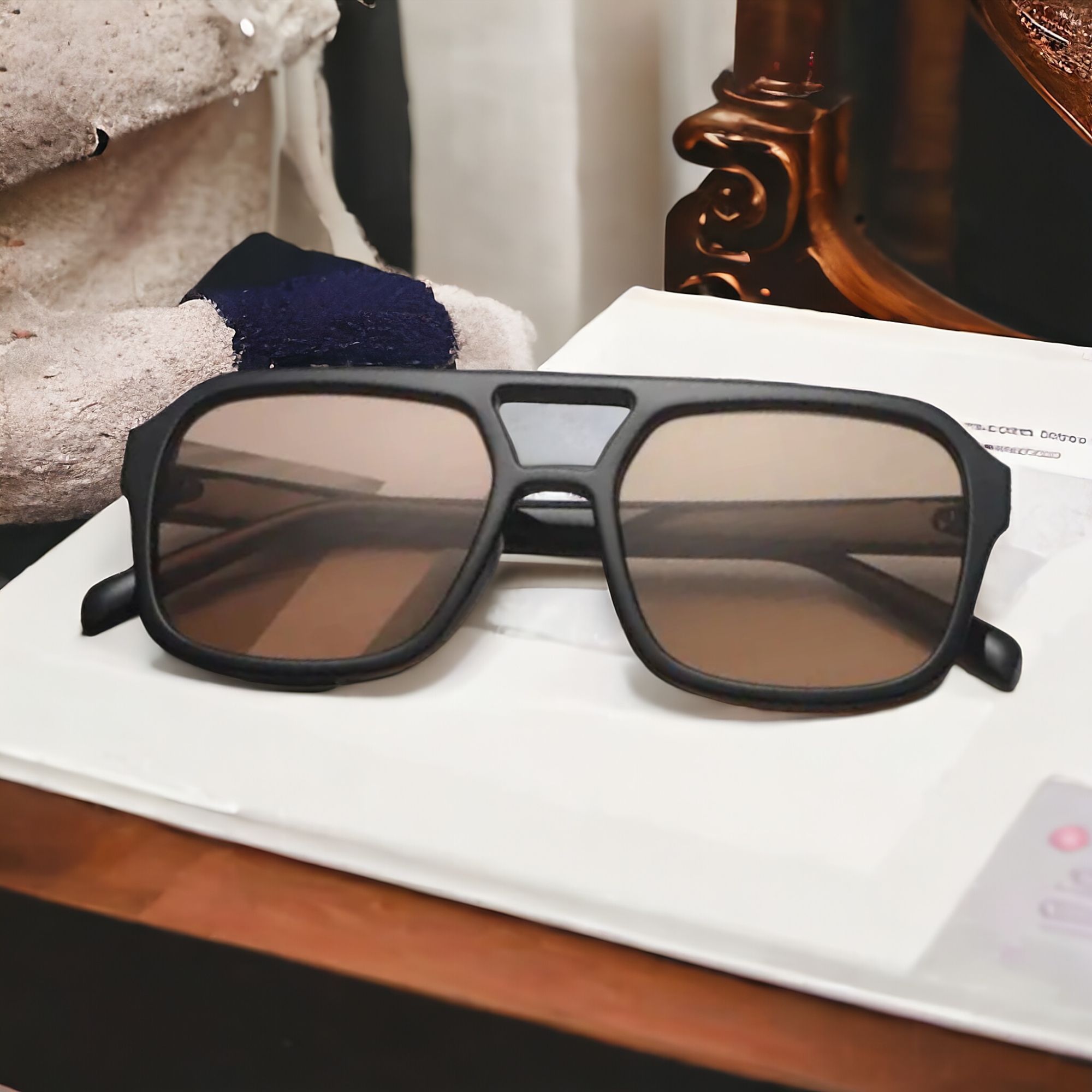 Lentes de sol Montura negra con cristales té negro rosa