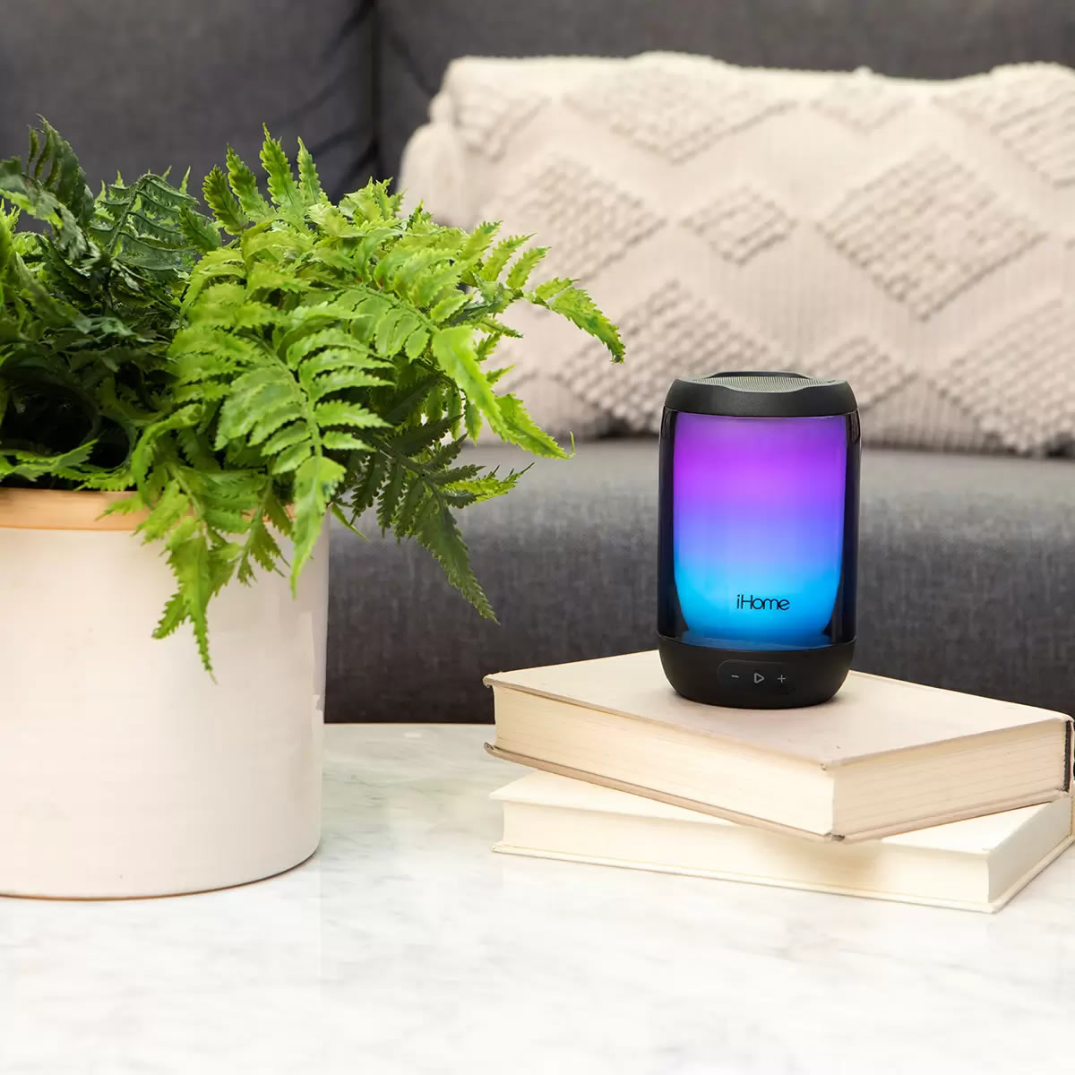 Bocina Bluetooth iHome SoundBoost Glow Pro IBT840