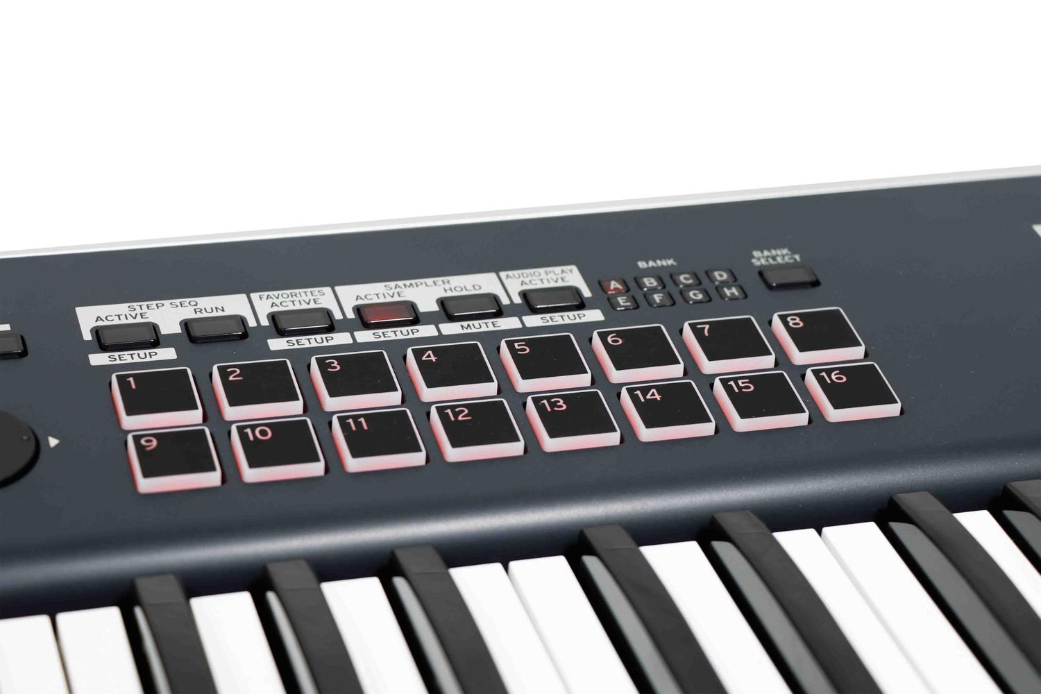 Korg Kross 2 61 Teclas Sintetizador Workstation Negro Plata