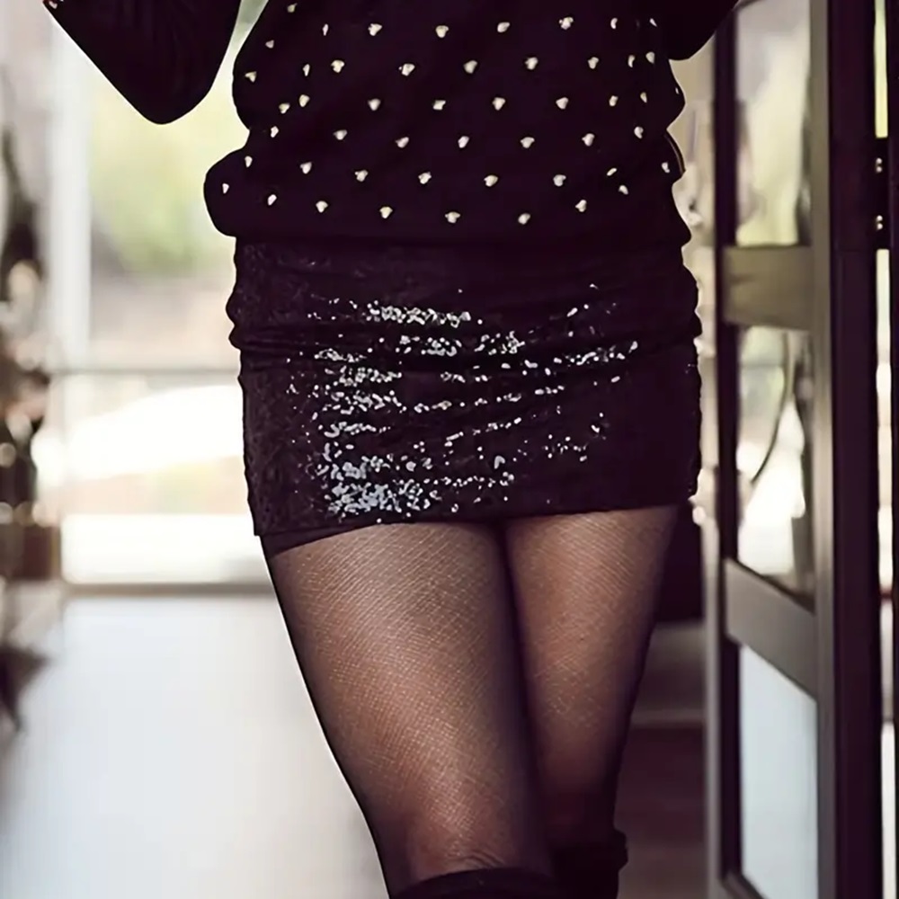 Falda Ajustada de lentejuelas.