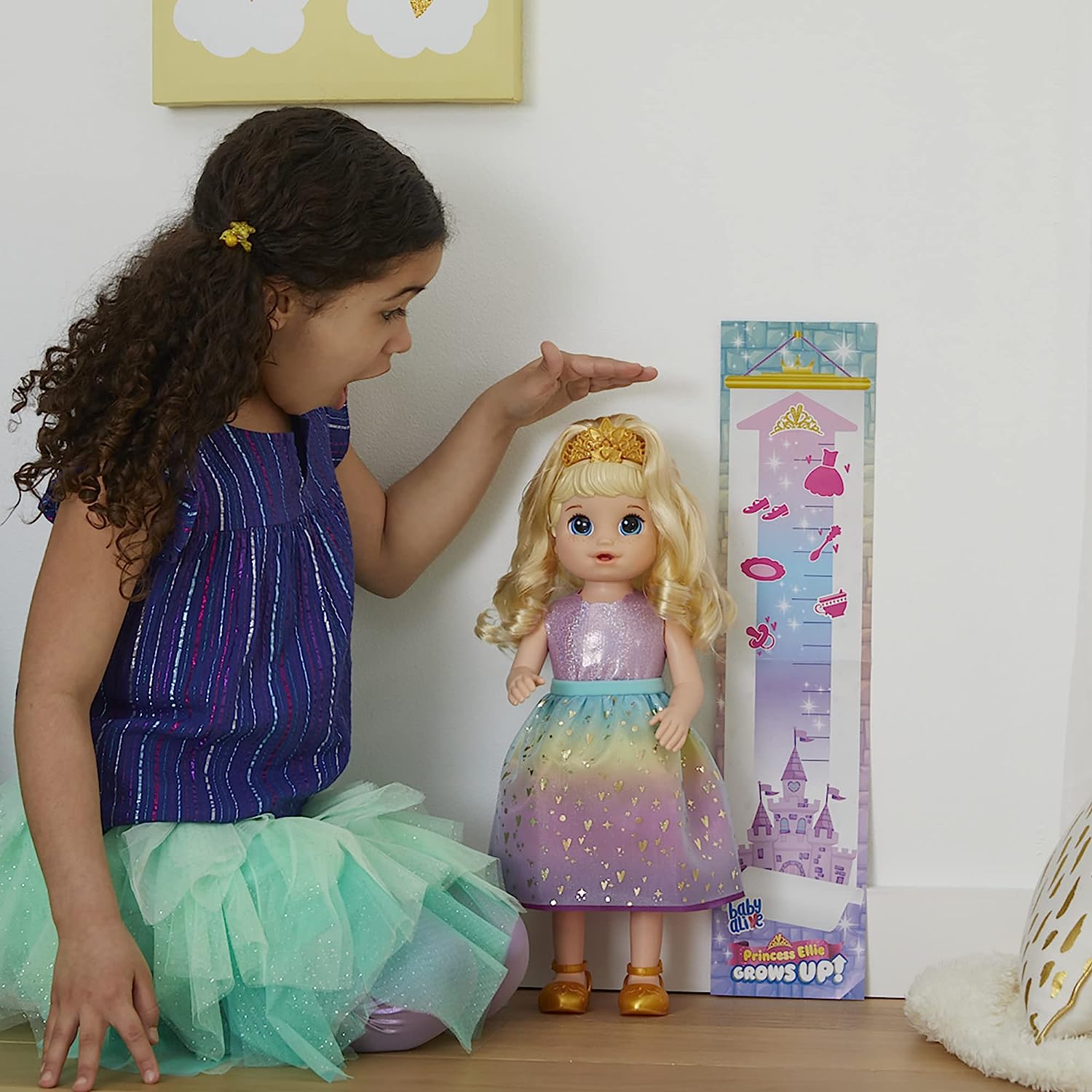 Baby Alive Princess Ellie Grows Up! Muñeca interactiva con Accesorios