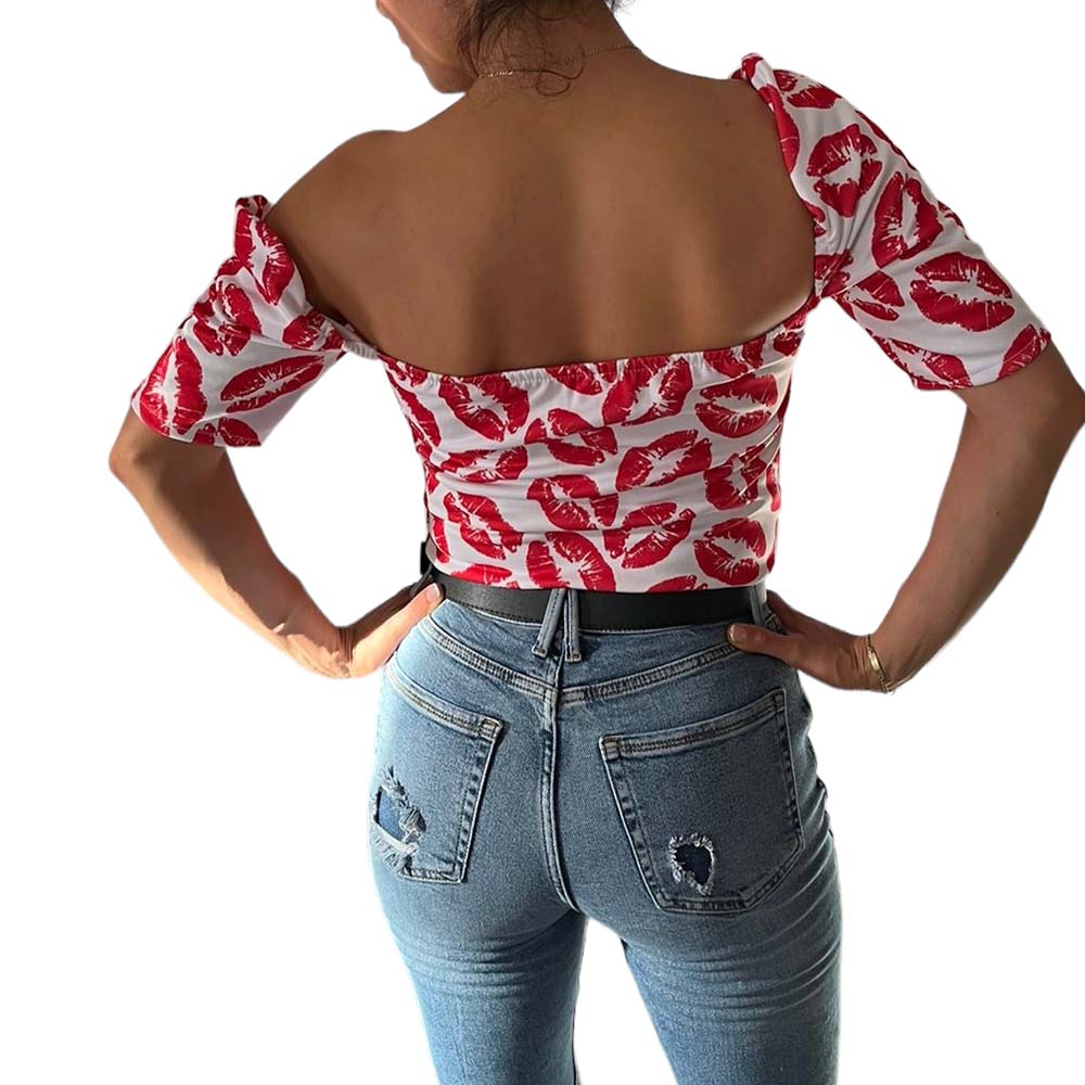 Blusa Top Unitalla San Valentín Blanca Con Besos Tipo Crop Top.