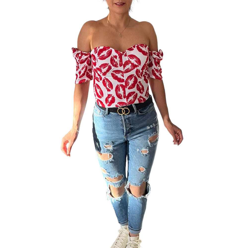 Blusa Top Unitalla San Valentín Blanca Con Besos Tipo Crop Top.