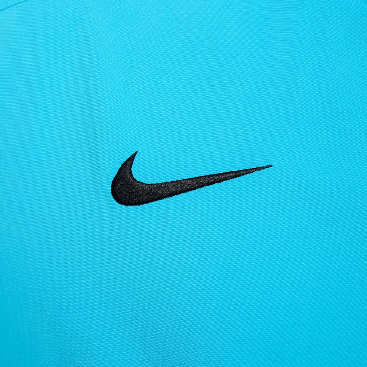 Chamarra Nike Revival Pumas UNAM Alberca - Aqua .