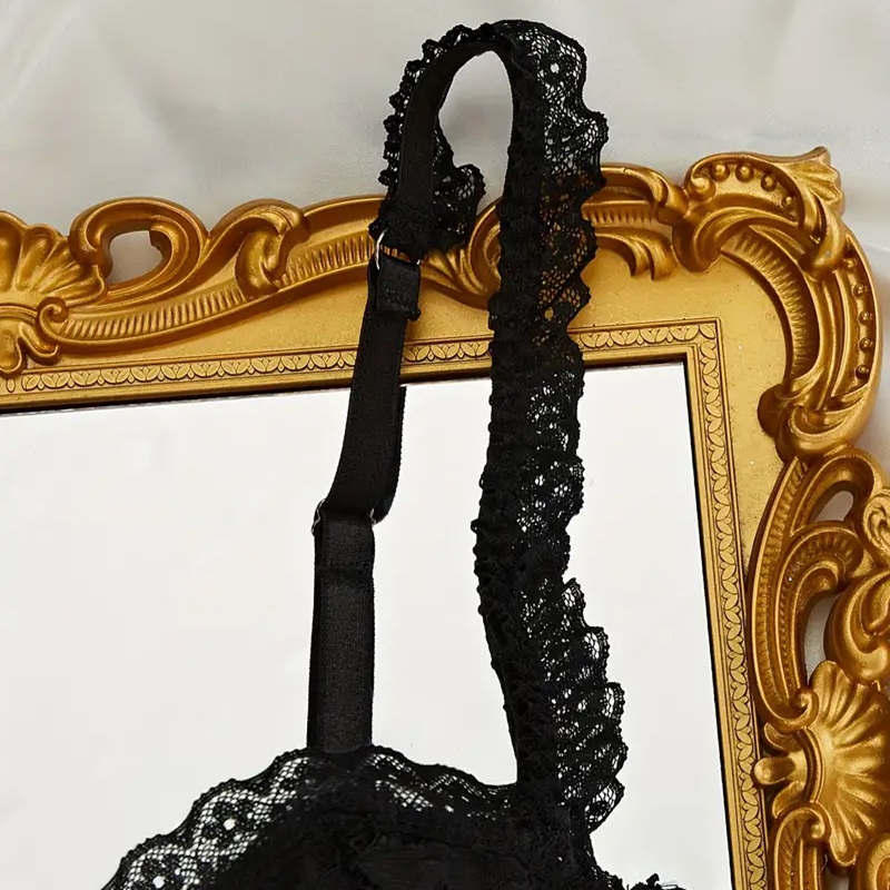 Vestido semitransparente encaje con tanga.