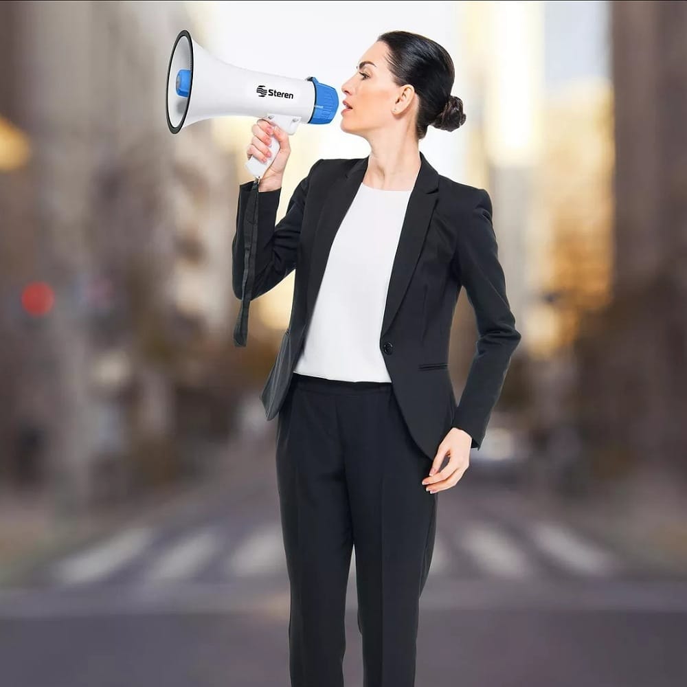 Megáfono Steren 25 Watts Grabadora De Voz Recargable Mg-255