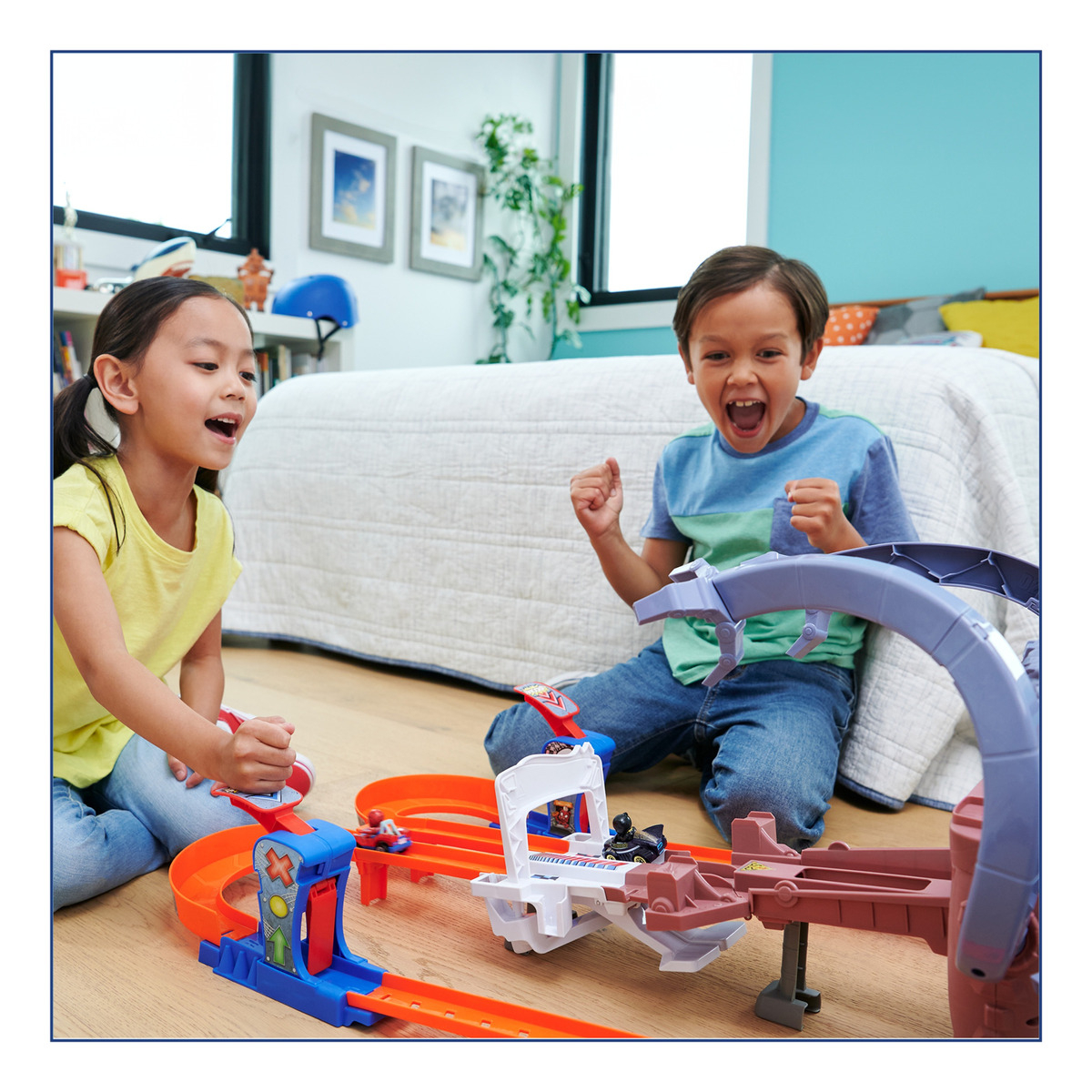 Hot Wheels Racerverse Spiderman Pista De Máxima Velocidad Color Multicolor