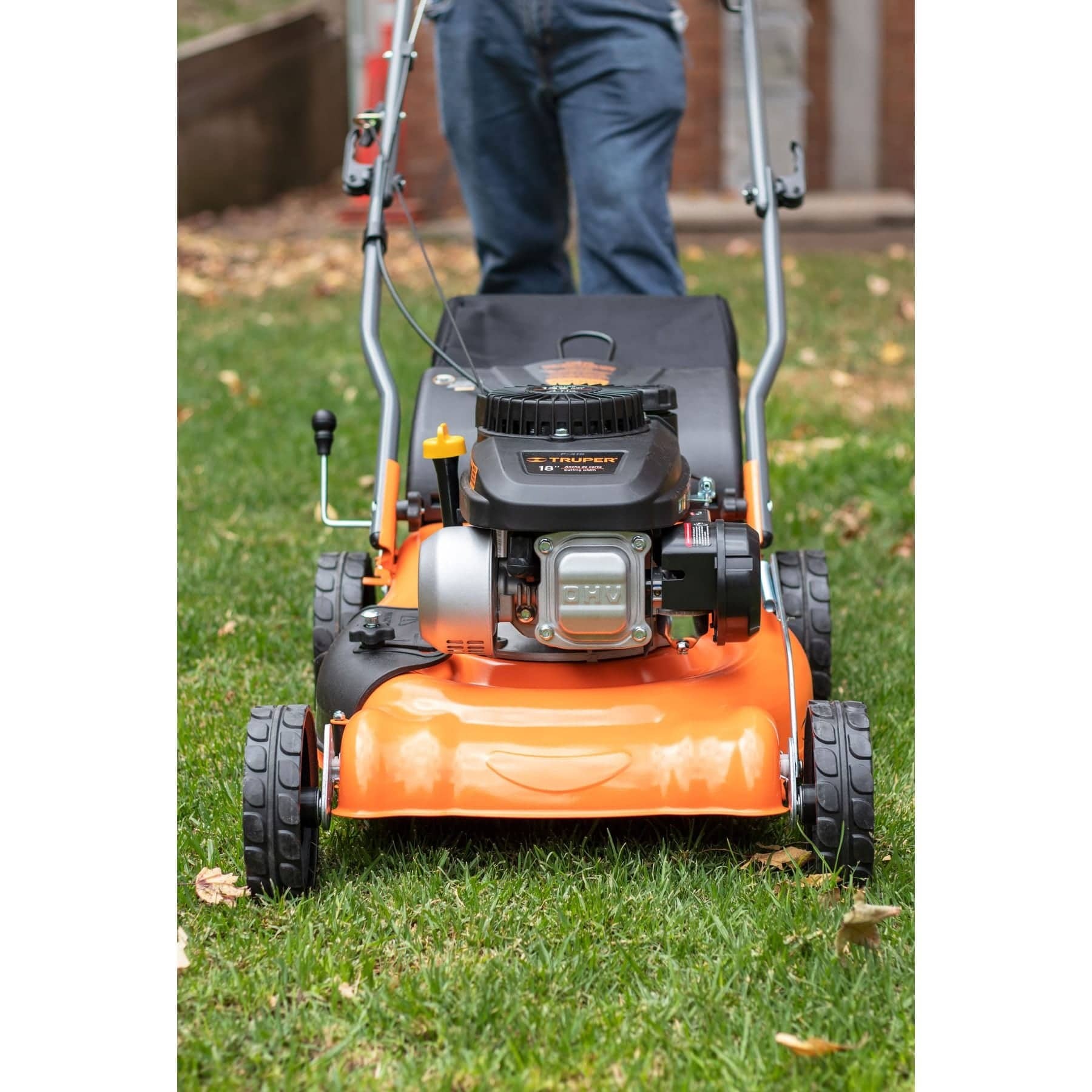 PODADORA CON MOTOR A GASOLINA DE 4 HP, 18" DE CORTE, TRUPER 19966