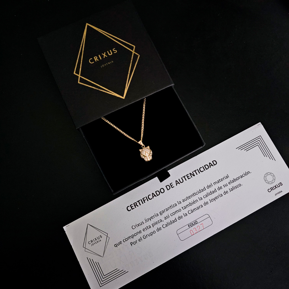 Collar Hombre Oro 10k Jaguar Piedra zirconia.