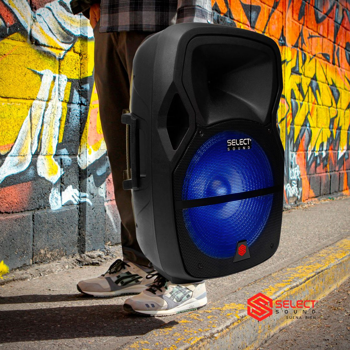 Bocina Amplificada 15" Titan Select Sound BT1506 con Bluetooth