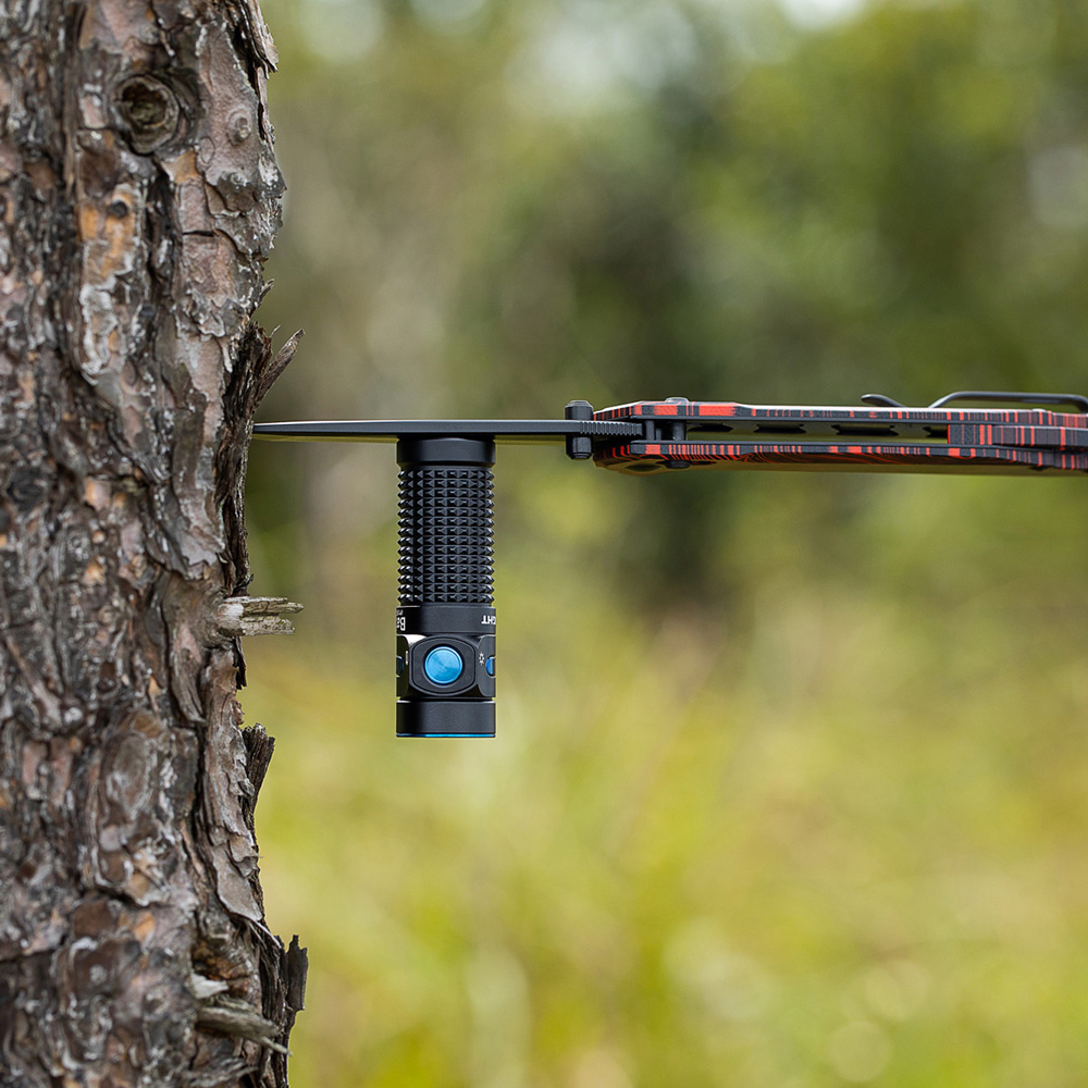 Linterna de Mano Recargable BATON 4 Negra Olight