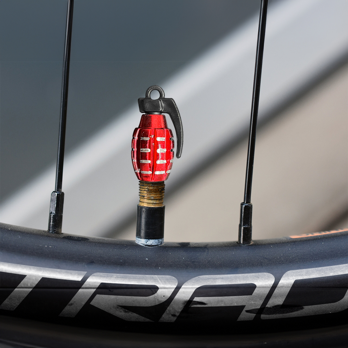 Tapón Pivote Cubre Válvula Bicicleta Moto Carro Rojo