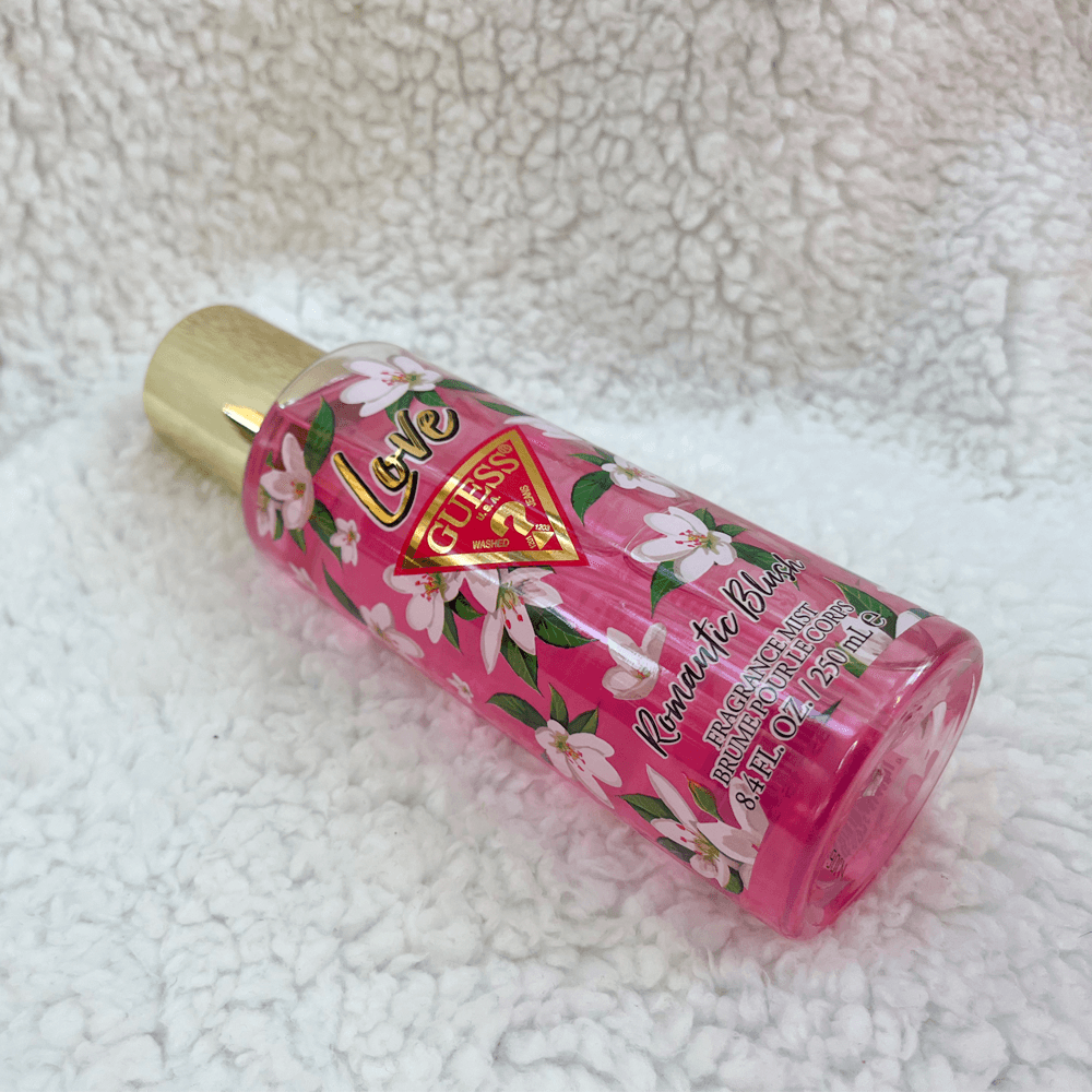Guess Body Mist Love Romantic Blush 250 ml Fragancia Mist En Spray Para Mujeres Original