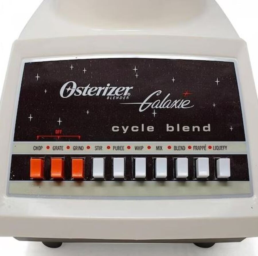 Licuadora Osterizer mod. 869-16g Plástico 10V Almendra.