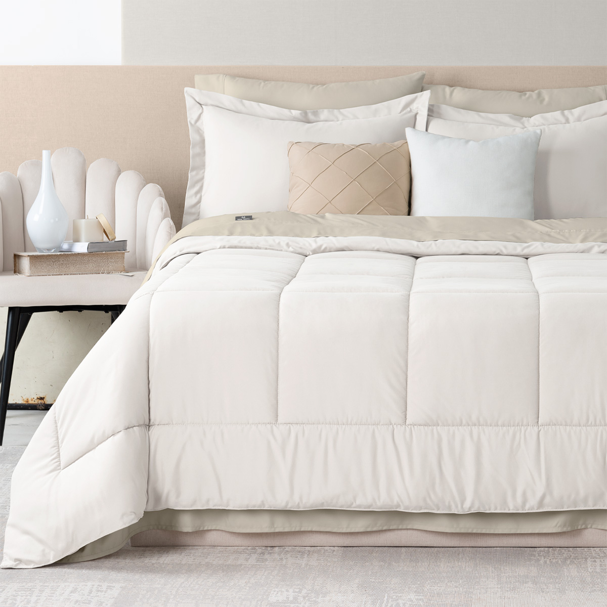 Set Edredón Matrimonial con Fundas y Sábanas 7 Pzas Blanco / Beige Real Textil.