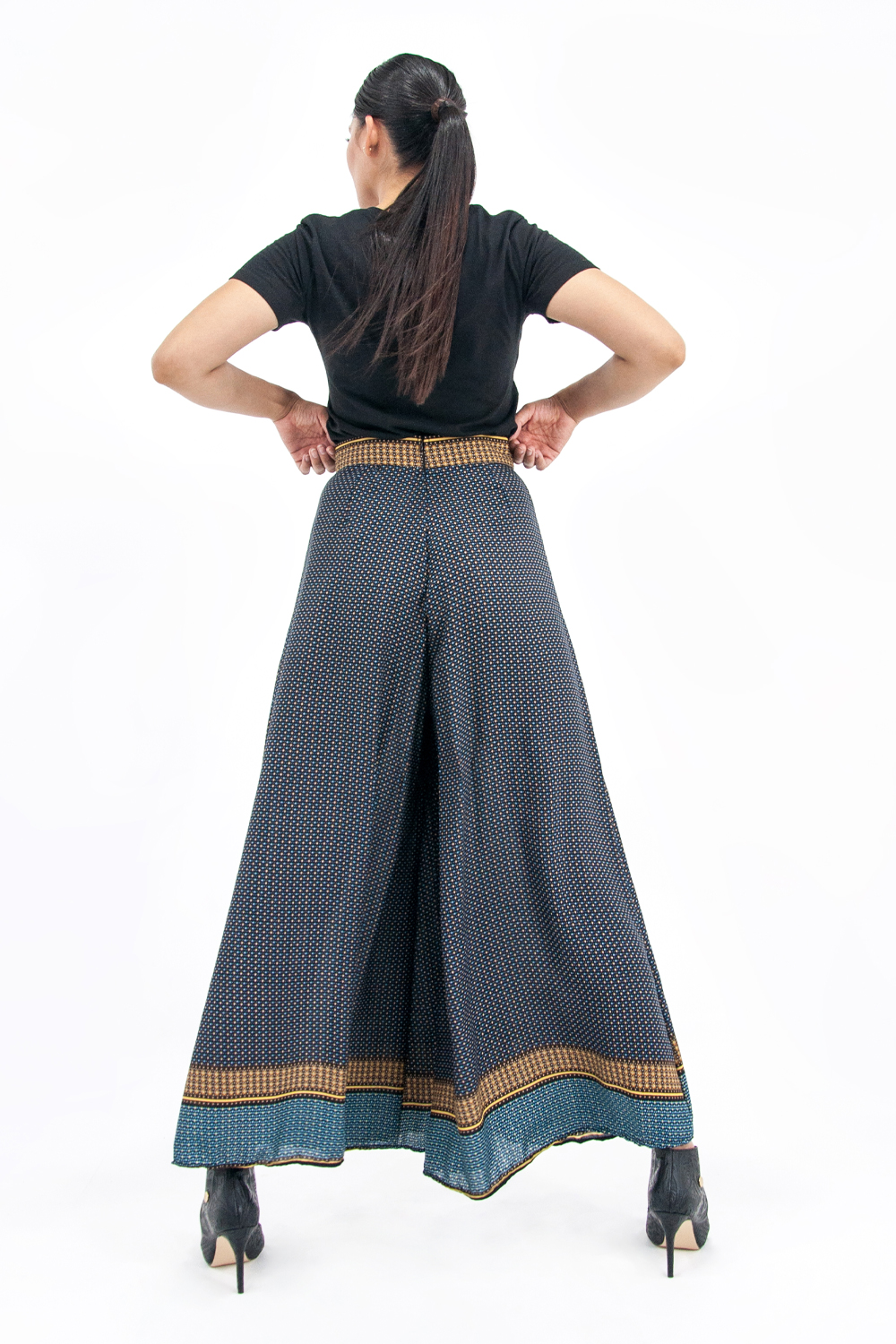 Pantalón de dama A ÁNGELOZANO acampanado color azul,  AL-W63.