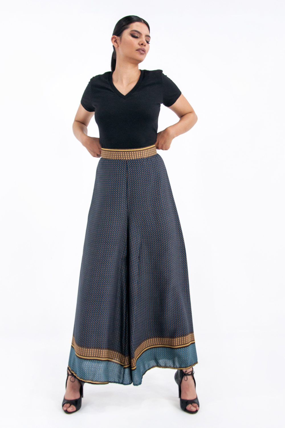 Pantalón de dama A ÁNGELOZANO acampanado color azul,  AL-W63.