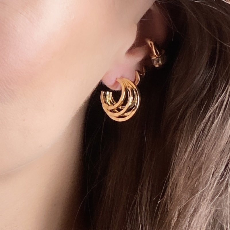 Aretes Arracadas 5 Aros- Baño de Oro 18K- Aretes dorados