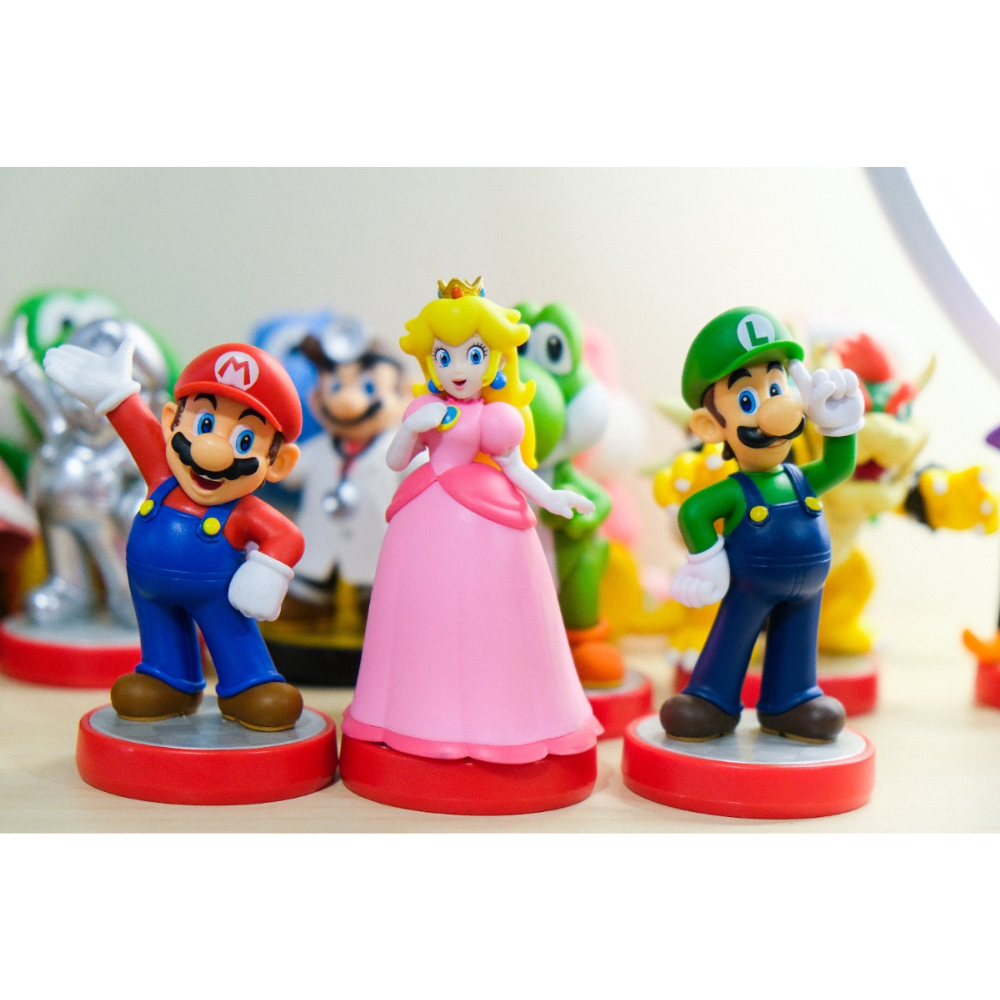 Figuras Super Mario Bros set 4 piezas Luigi Peach Mario Koppa