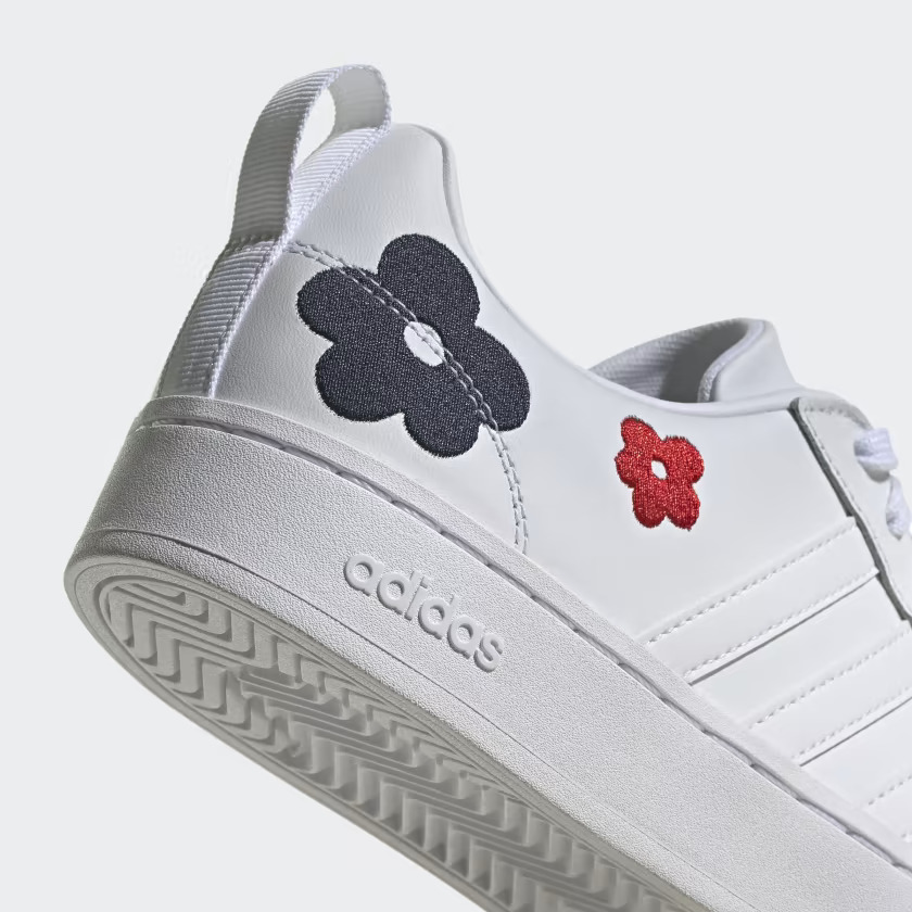 Tenis Adidas Streetcheck Blanco Flores de Dama Original