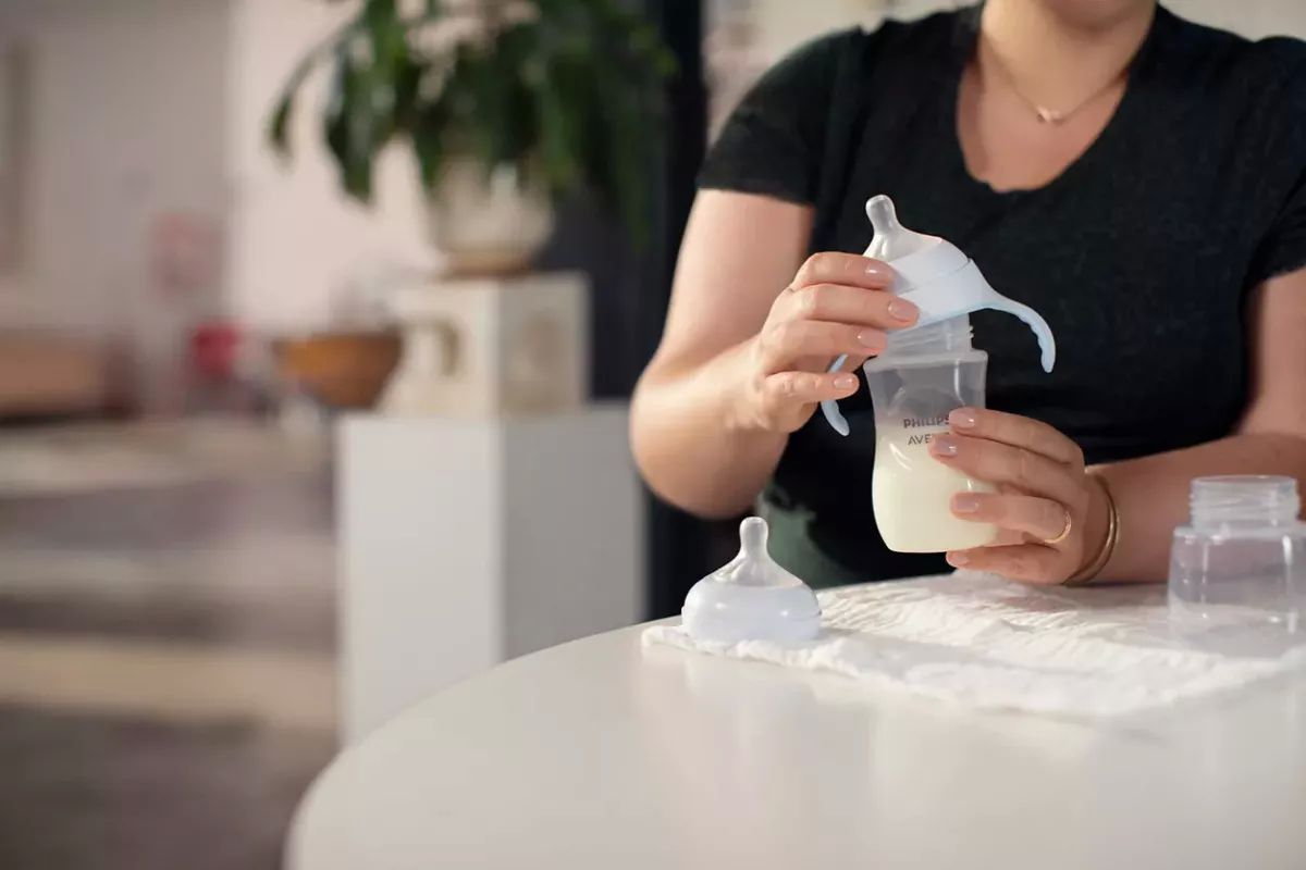 Vaso Entrenador Avent Natural Reponse Biberón Antigoteo 5oz