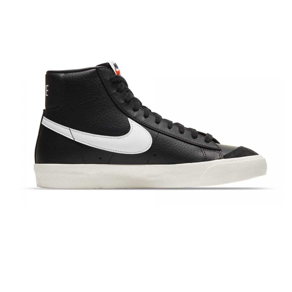 Tenis Casual Nike Blazer Mid 77 VNTG Negro de Hombre BQ6806-002.