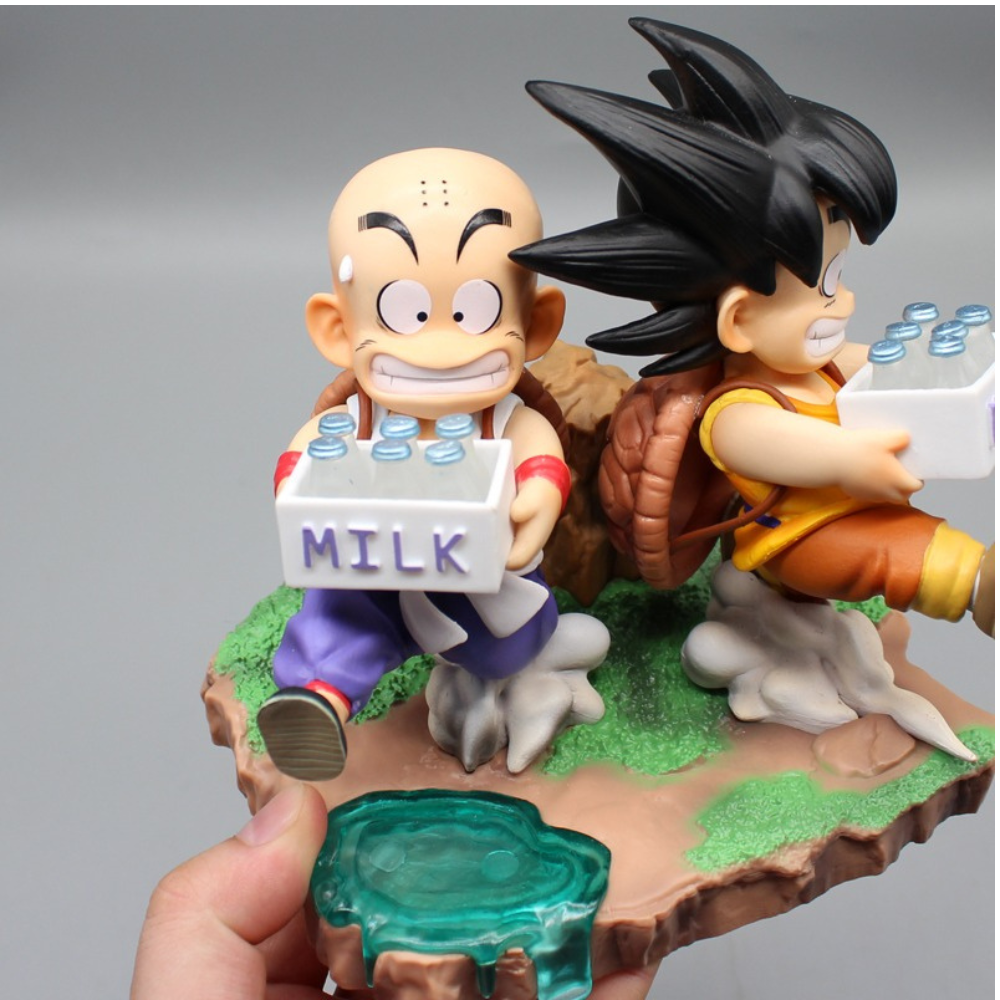 Figura Dragon Ball Son Goku Niño Krillin Entrega De Leche