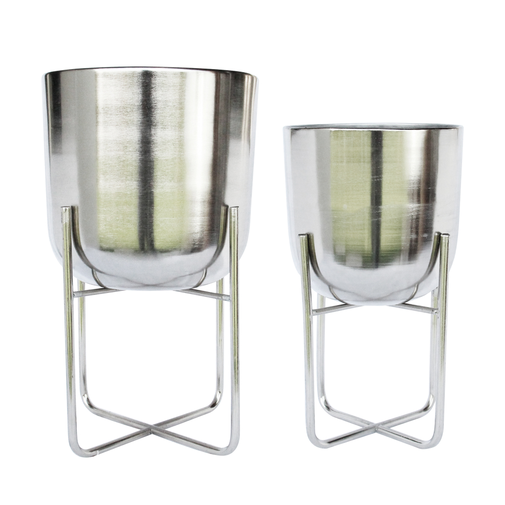 SET MACETAS FABRICADAS EN METAL CON SOPORTE COLOR PLATA 40 CM Y 30 CM
