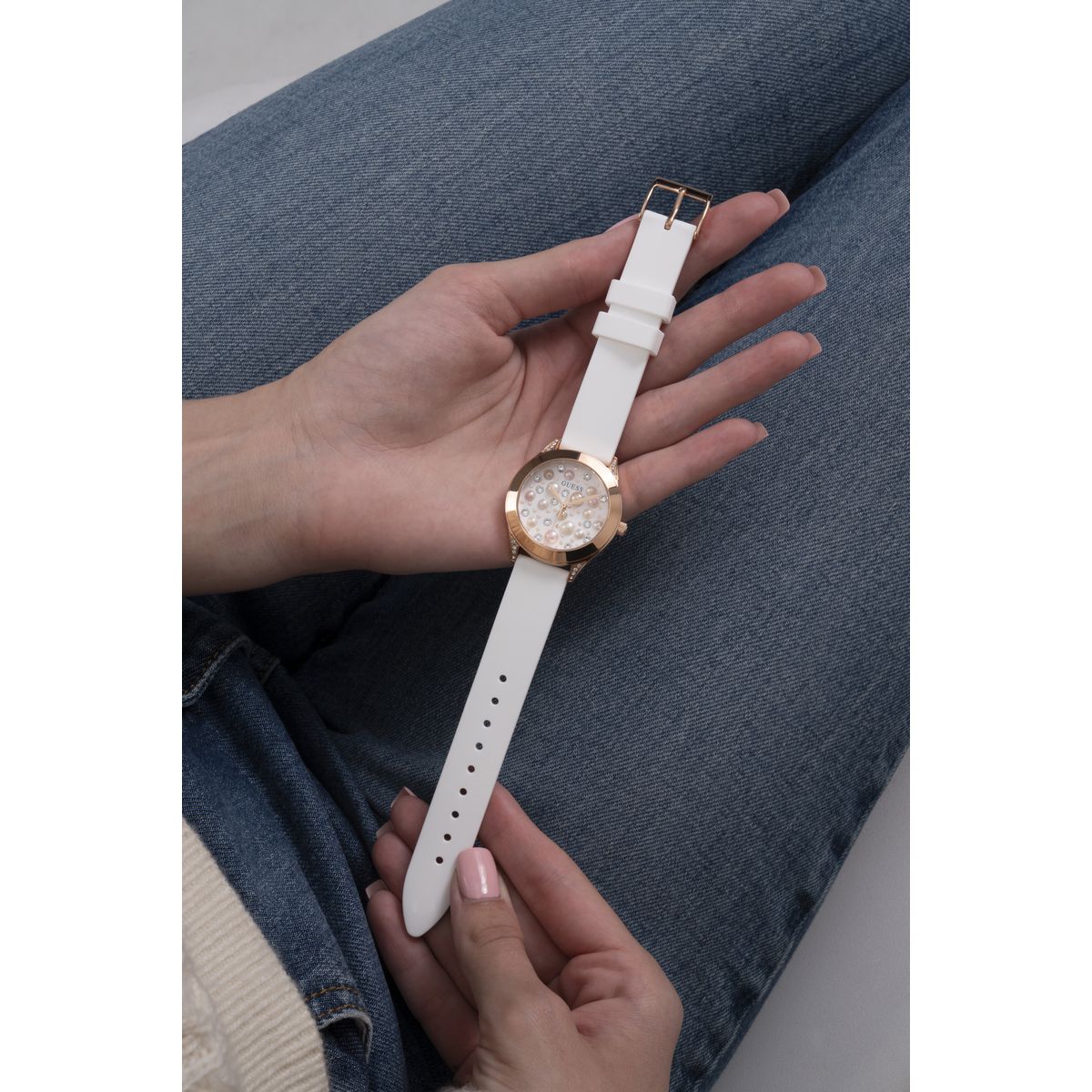Reloj Guess PEARL para Dama GW0381L3 Blanco