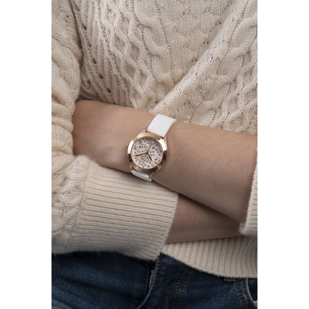 Reloj Guess PEARL para Dama GW0381L3 Blanco