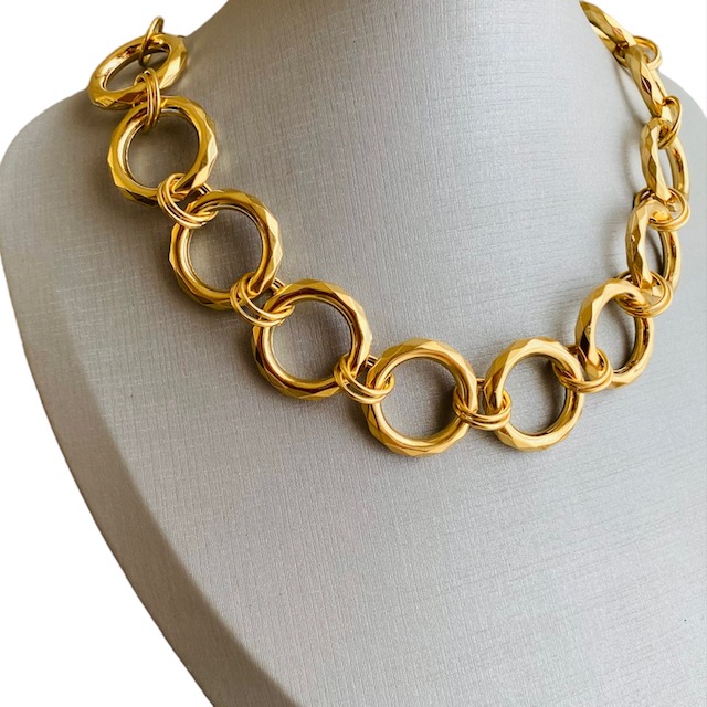 Gargantilla/ Collar Eslabones Grandes- Baño de oro 18k- Collar dorado