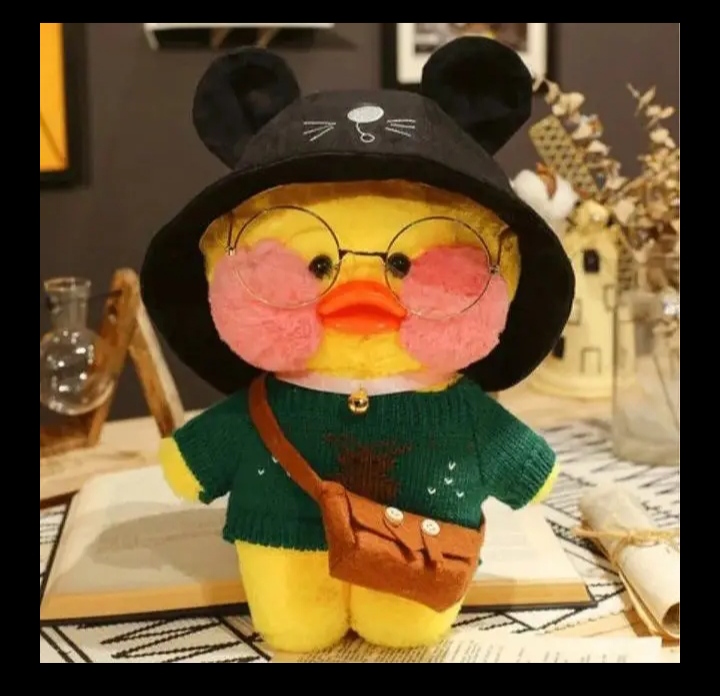 Pato Peluche Lalafanfan 30 cm con ropa, bolsa, lentes, gorro
