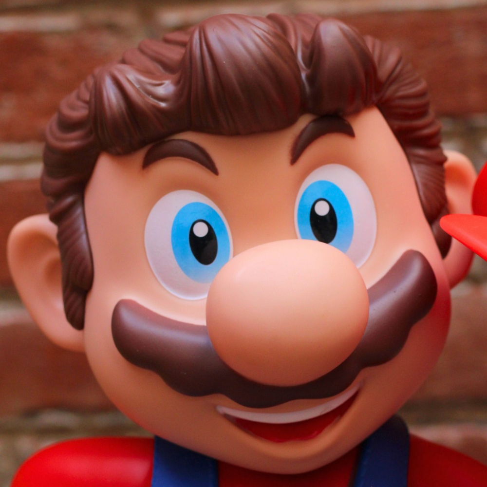 Figura de Colección Mario Odyssey 39cm, Super M Gorra Etatuilla de Personaje de Videojuegos, Muñeco Gigante Decoración Ideal para Regalo, Juguetes para Niños de PVC Reforzado Calidad