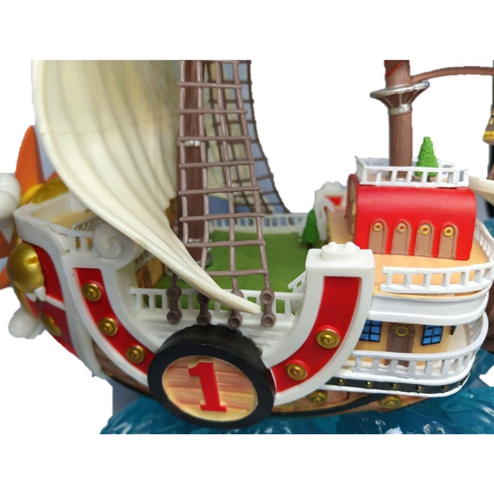 Figura Barco Pirata One Piece Thousand Sunny 31cm Anime