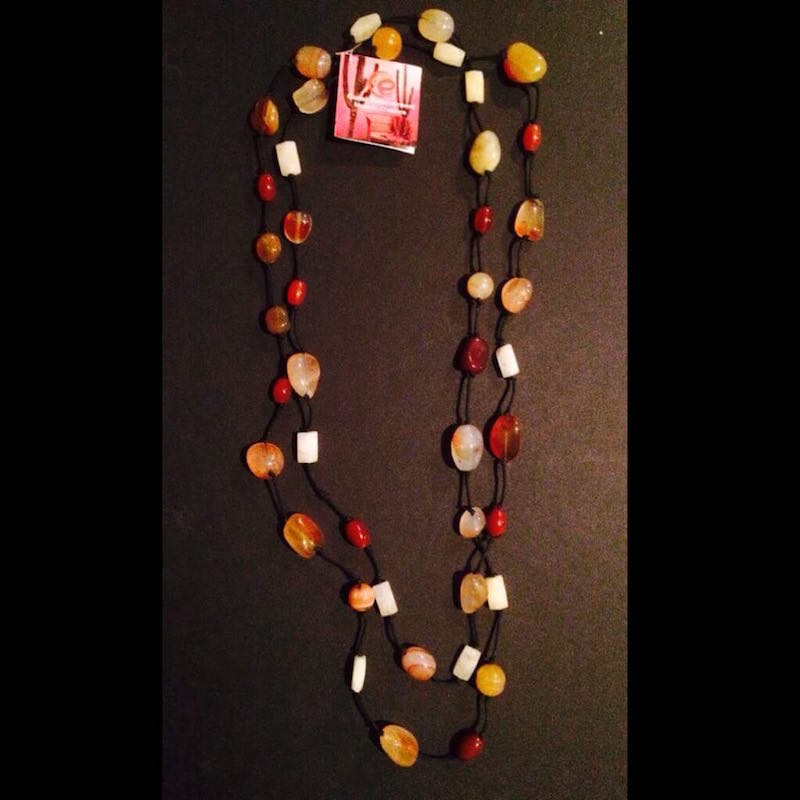 Collar Hecho A Mano De Cornalinas Con Hilo