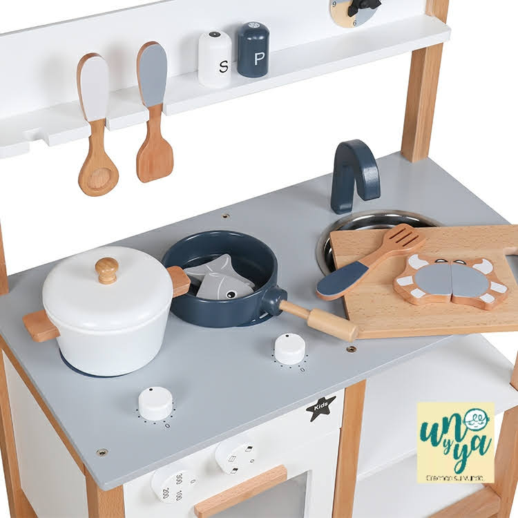 Cocinita de juguete color blanco con madera natural modelo Milán