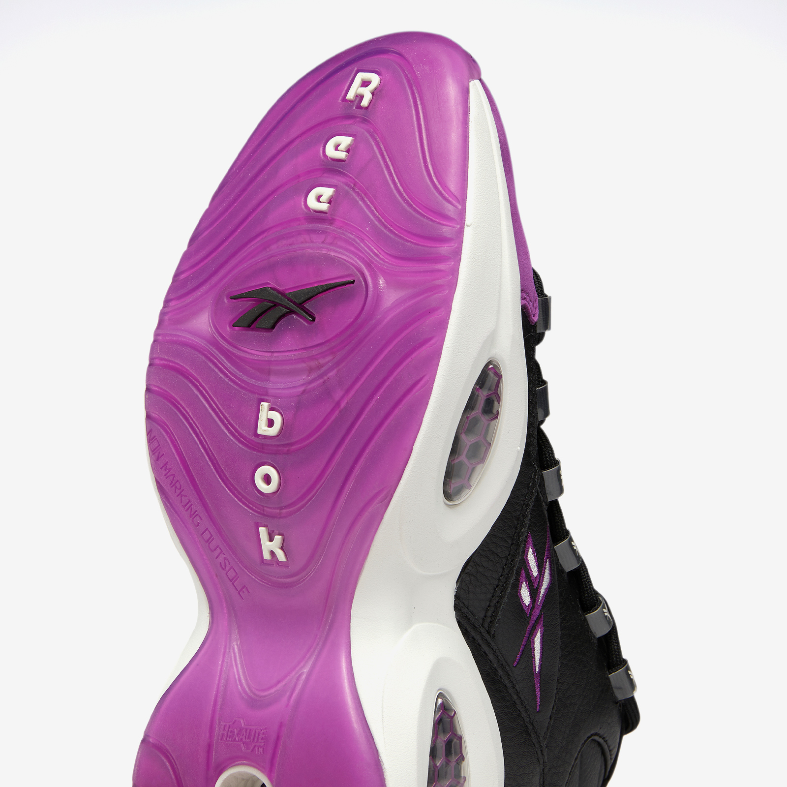 Tenis Reebok Question Mid Allen Iverson Negro Morado de Caballero