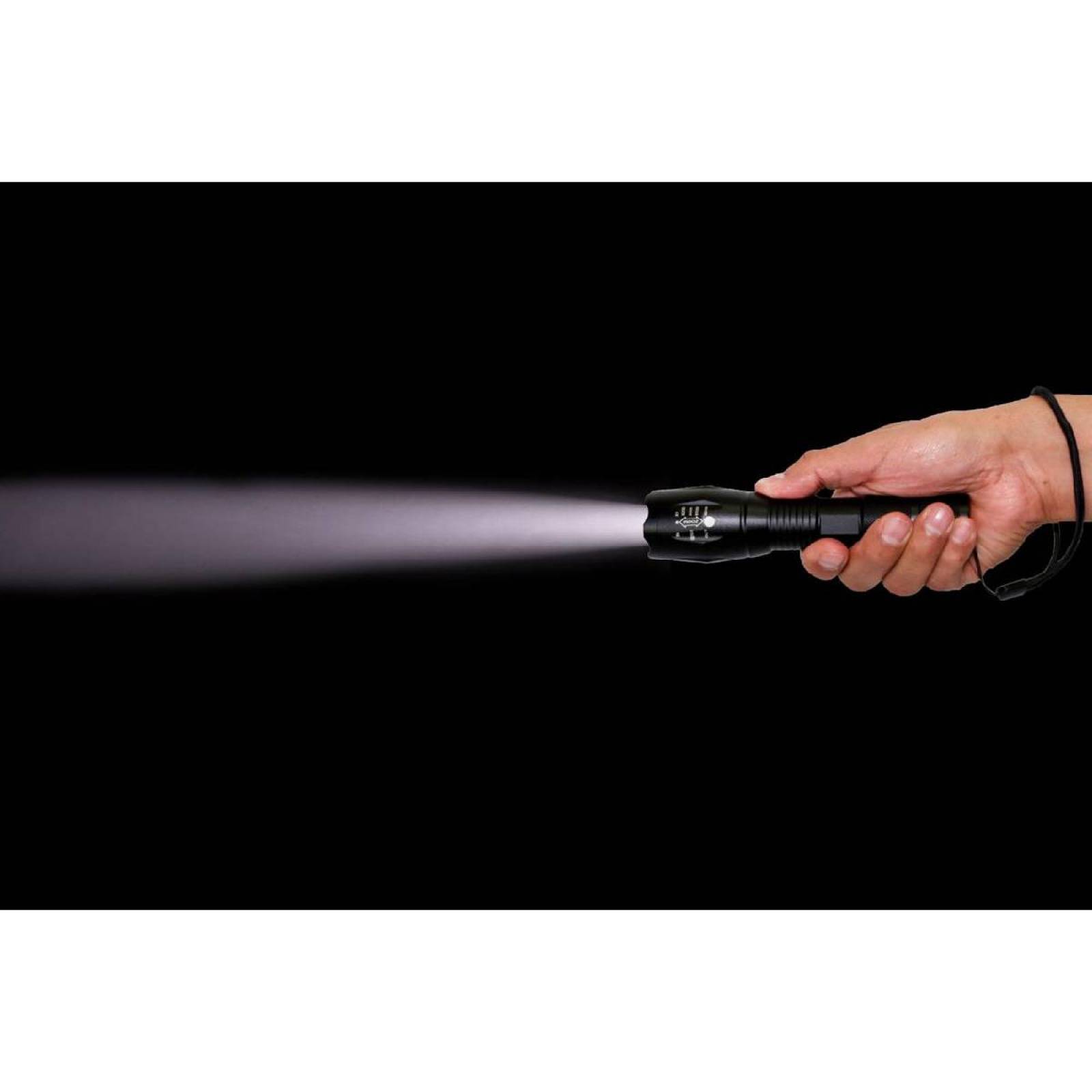 Lampara Militar Tactica Led 3000 Lu Recargable 200 M Mendoza 