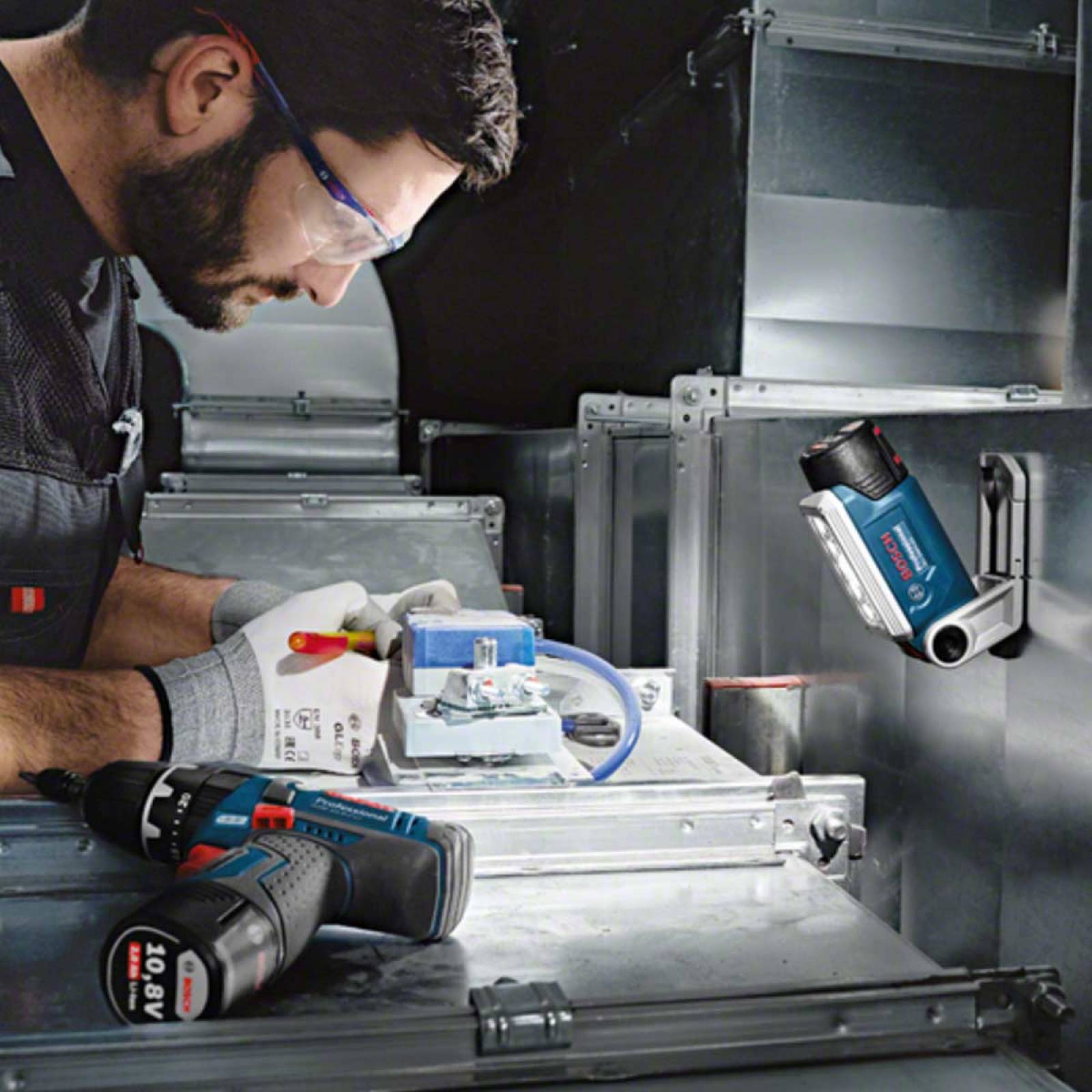 Linterna A Batería Bosch Gli 12v-330 12v 330 Lm S/ Batería 