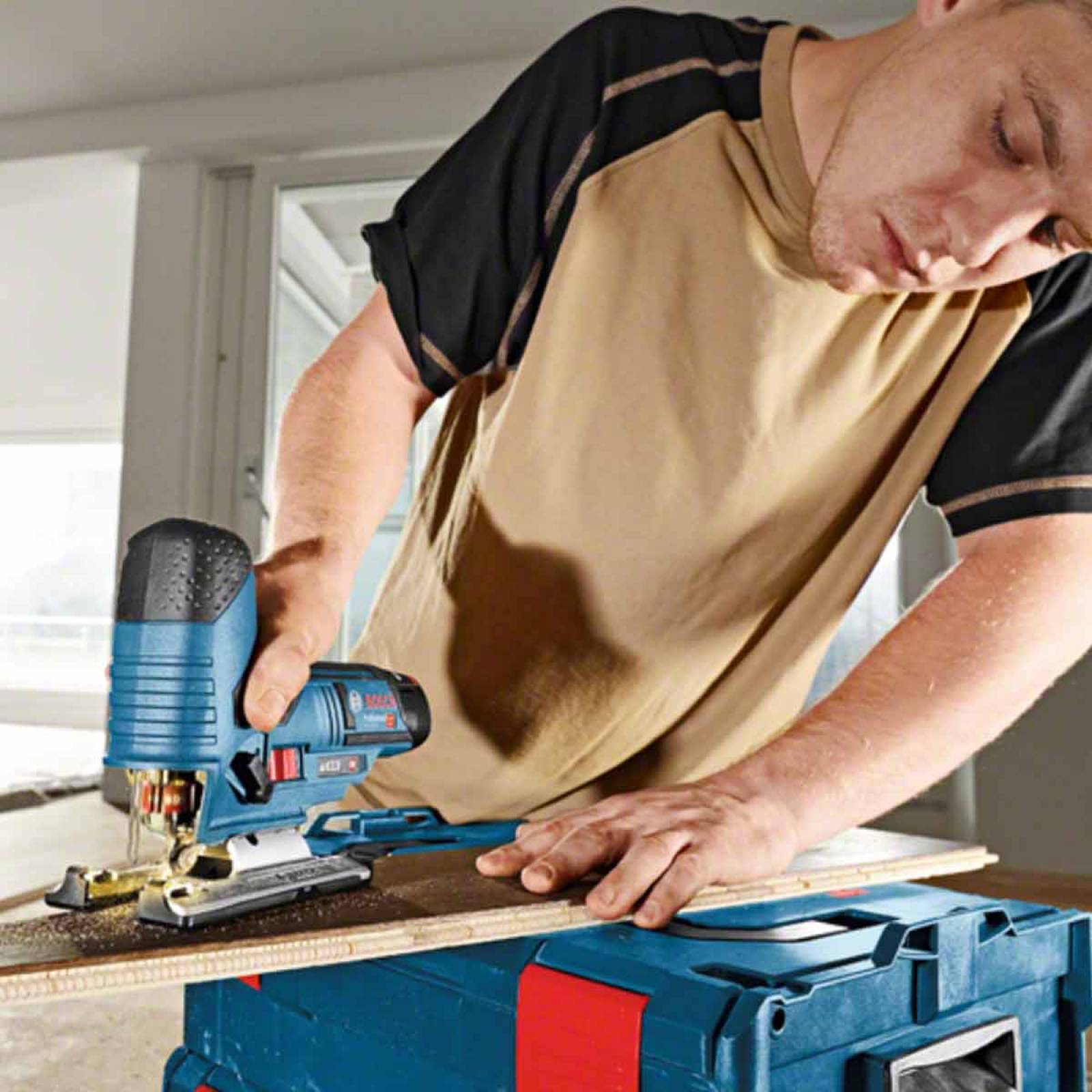 Sierra Caladora A Batería Bosch Gst 12 V 70 12v De Batería 