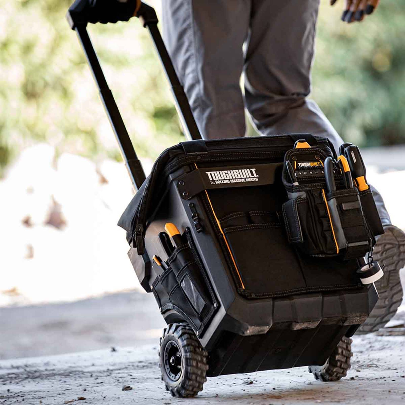 Caja Porta Herramientas Plastica Con Ruedas Nylon Toughbuilt 