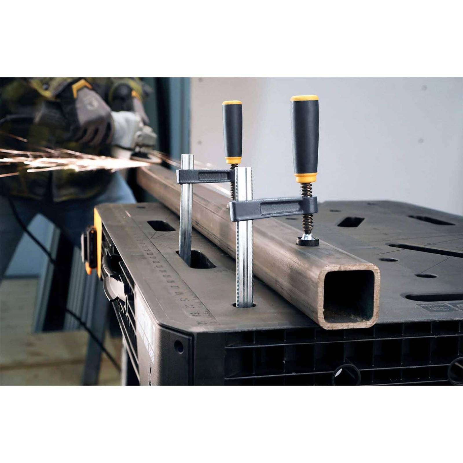 Mesa De Trabajo Plegable Profesional Portatil Toughbuilt