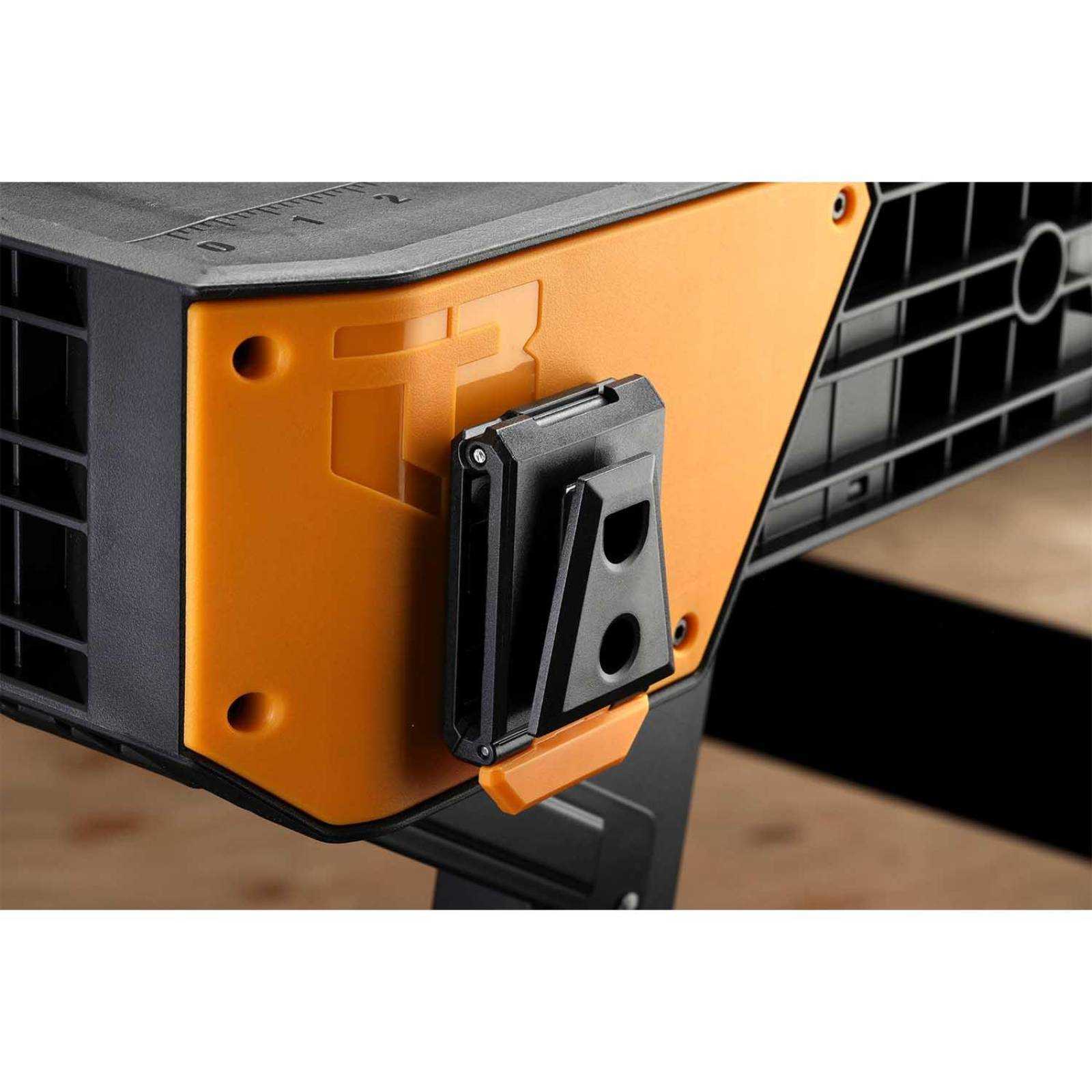 Mesa De Trabajo Plegable Profesional Portatil Toughbuilt